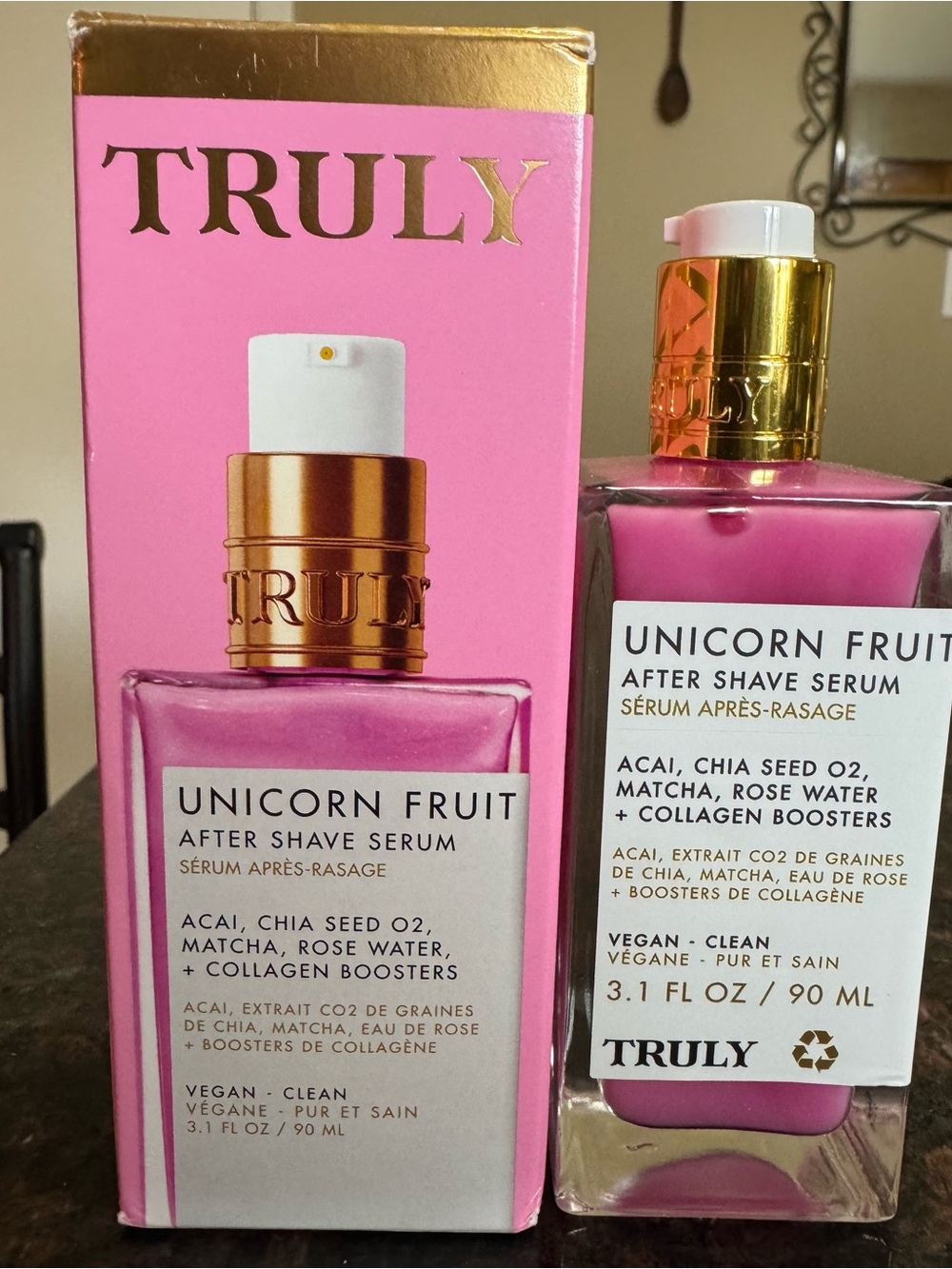 TRULY Unicorn Fruit After Shave Serum — Pink & Gold